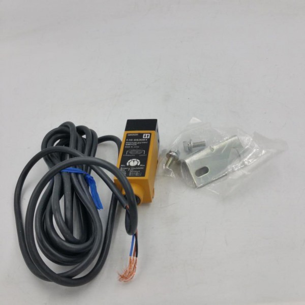Photoelectric Sensor E3S-DS30B4